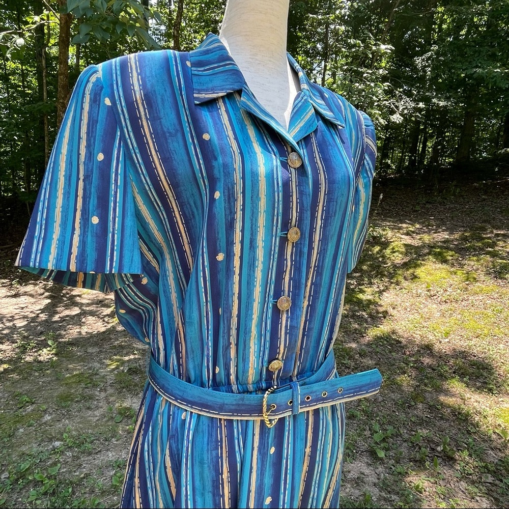 Leslie Fay Vintage 1980s Short-sleeve Belted Blue Striped Secretary Dress 14 - Picture 6 of 8